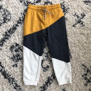 Genuine Kids from OshKosh pants 3T